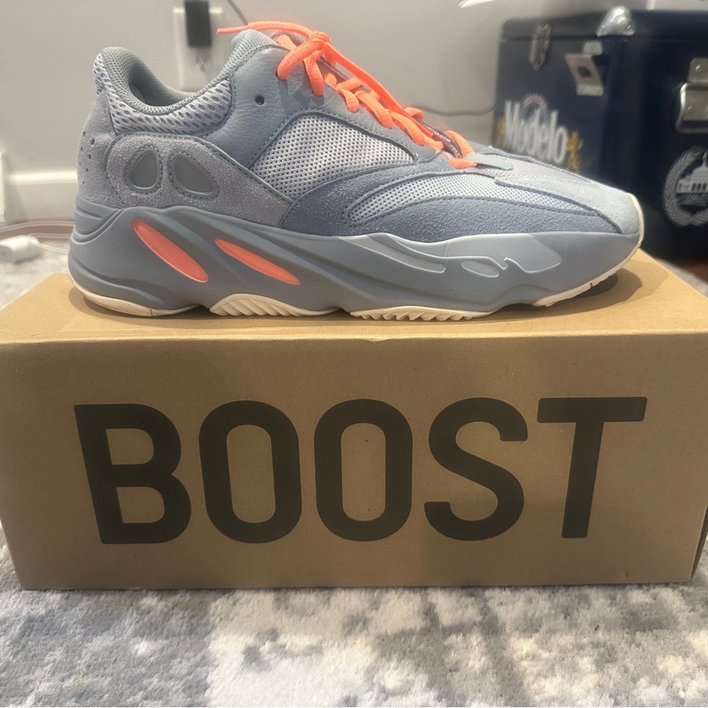 Yeezy Boost 700